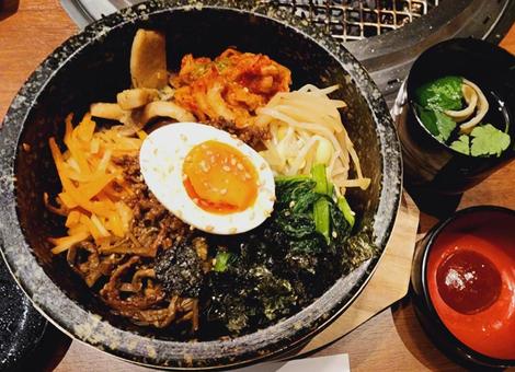 石焼きビビンバ 石焼きビビンバ 石焼きビビンバ,ピビンバ,甘辛の写真素材