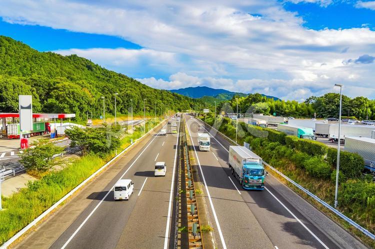高速道路の俯瞰写真と青空 高速,高速道路,俯瞰の写真素材