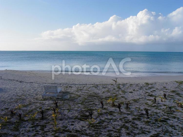ウヴェア島07年　黄昏プライベートビーチ ニューカレドニア,ウヴェア島,パラディッドウヴェアの写真素材