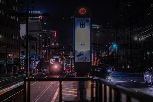 ［長崎県長崎市］長崎の市電｜夜景 長崎市,長崎,市電の写真素材