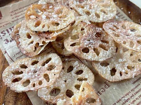 レンコンチップス レンコン,レンコンチップス,おやつの写真素材