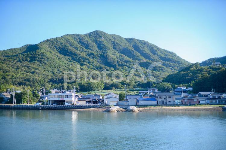 船から見た瀬戸内海 高松港,船,自然の写真素材
