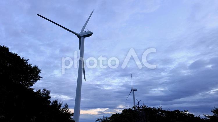 風力発電の巨大風車 風力発電,風車,大型風車の写真素材