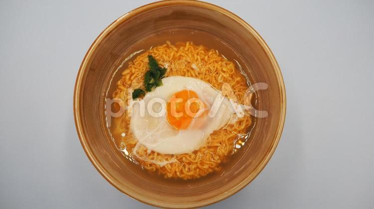 インスタントラーメン＆卵焼き・お家ごはん インスタントラーメン,即席麺,乾麺の写真素材