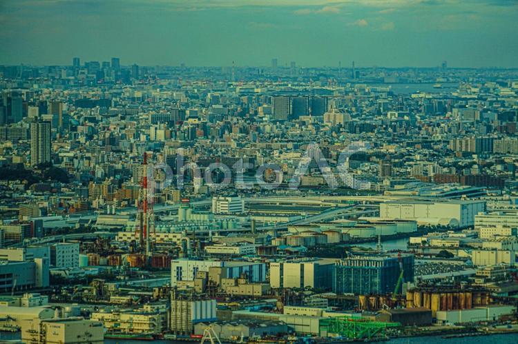 横浜ランドマークタワー展望台から見える横浜の街並みと夕景 横浜,みなとみらい,横浜みなとみらいの写真素材
