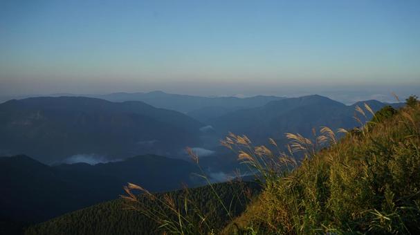 Shikoku Karst sunrise and sea of clouds, JPG Shikoku Karst sunrise and sea of clouds, JPG