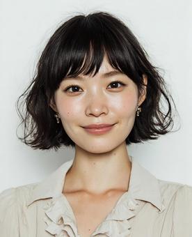 明るく微笑む、ナチュラルな日本人女性 明るく微笑む、ナチュラルな日本人女性の写真