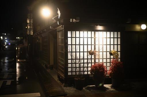 高山市の古い町並み 高山市の古い町並み,高山市,夜の写真素材