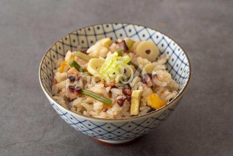 山菜とタコの炊き込みご飯 タコ,たこ,蛸の写真素材