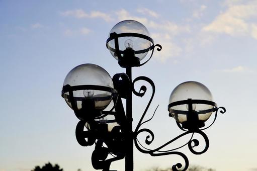 ユニークな街灯 街灯,空,青空の写真素材
