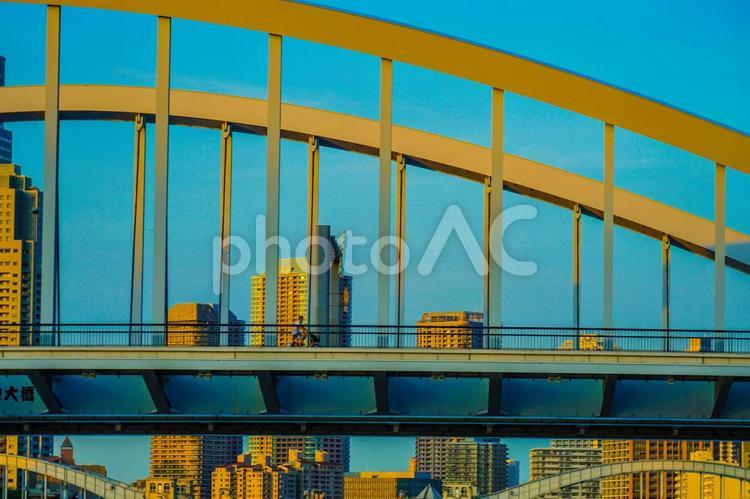 築地大橋と夕景 築地大橋,築地,青空の写真素材