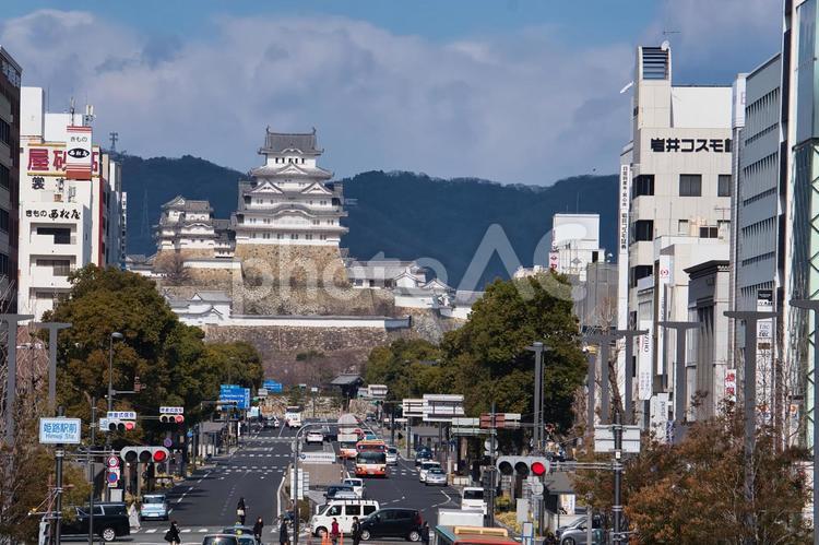 姫路駅からの大通りと姫路城 姫路城,風景,景色の写真素材