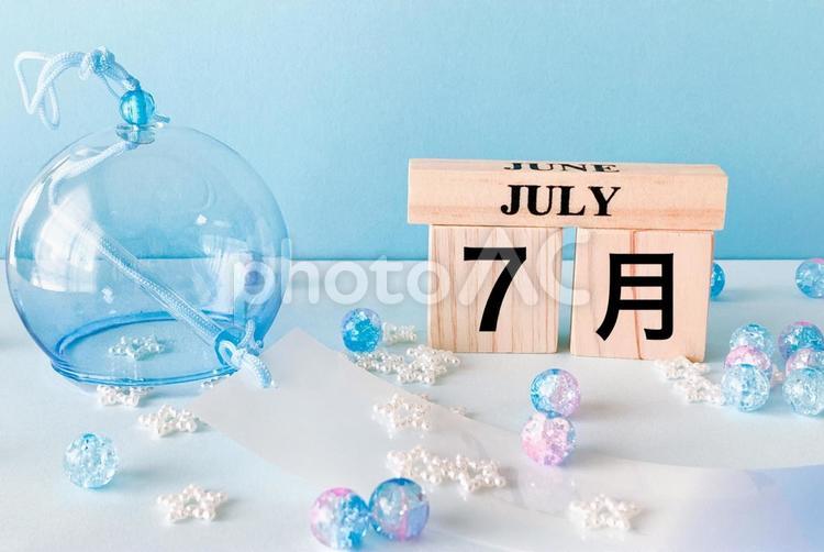 7月のイメージ 7月,夏,風鈴の写真素材