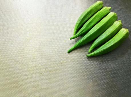 【夏野菜】調理前のオクラ オクラ,野菜,緑の野菜の写真素材