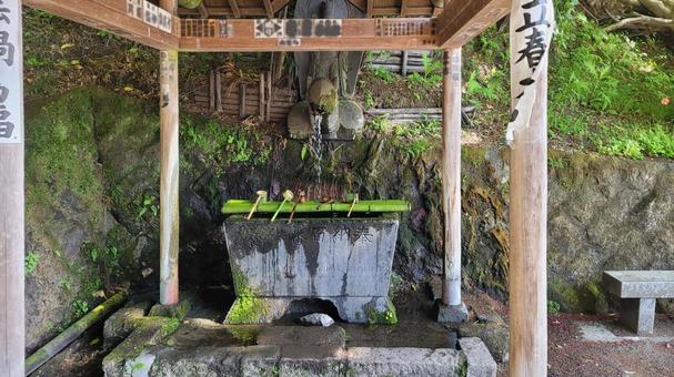 坂東33観音 16番 水澤寺 手水舎 坂東33観音 16番 水澤寺 手水舎 水澤寺,五徳山,手水舎の写真素材