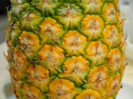 Whole pineapple, JPG