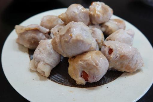 ミニトマトの肉巻き(アップ) ミニトマトの肉巻き(アップ)の写真