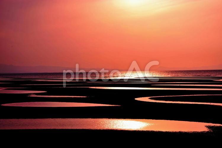 真玉海岸の夕日 真玉海岸,夕日,干潟の写真素材
