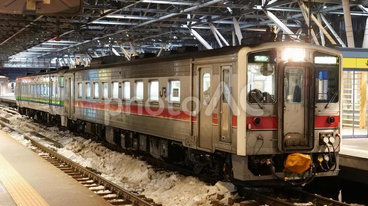 JR北海道　キハ54　ローカル線 鉄道,乗り物,線路の写真素材