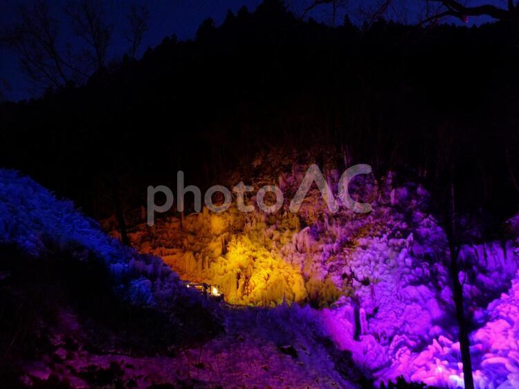 氷柱_あしがくぼの氷柱_02 つらら,氷柱祭り,氷の写真素材