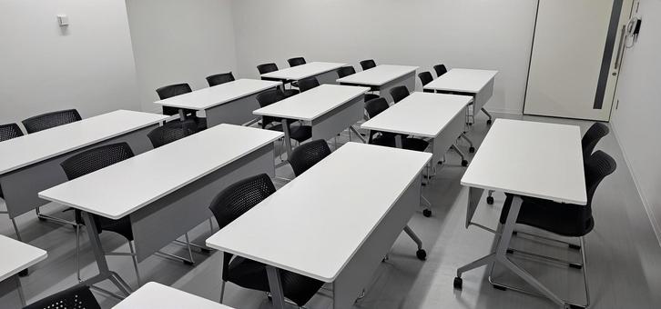 市民センター 研修室 風景 市民センター 研修室 風景 ドア,会議,研修の写真素材