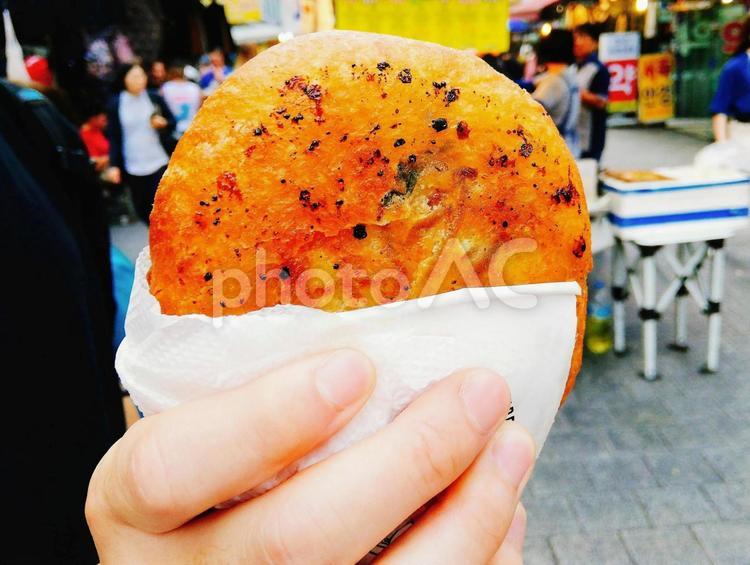 韓国、ソウルの市場のホットク 韓国,ソウル,ホットクの写真素材