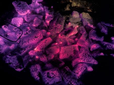 夜の焚き火7 焚き火,キャンプ,火の写真素材