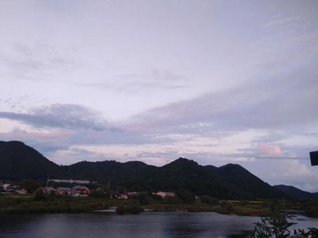 夕暮れの街並み 夕暮れの街並みの写真