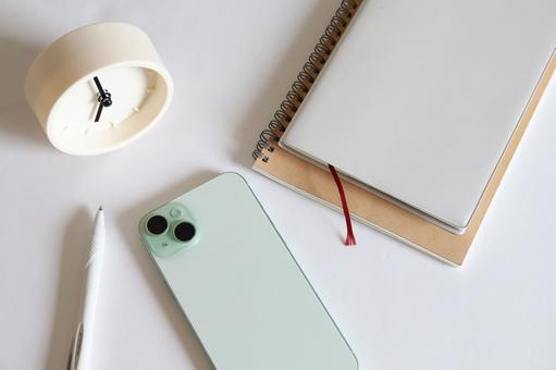 スマホと時計と手帳　ミーティング スマートフォン,時計,手帳の写真素材