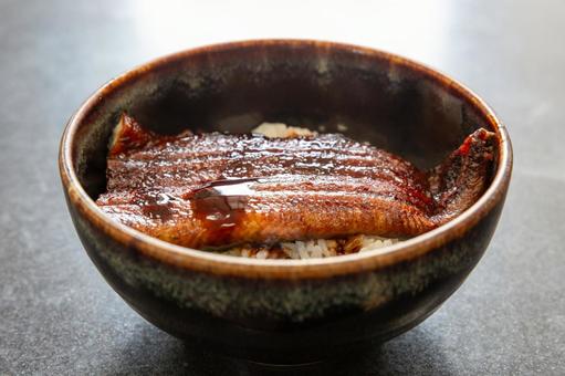 うな丼 うな丼,鰻,半身の写真素材