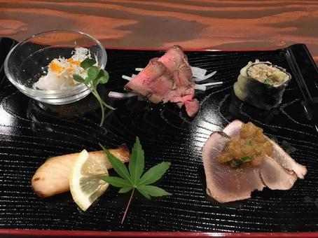 季節を味わう和の前菜 季節を味わう和の前菜の写真