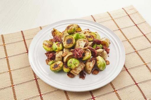 芽キャベツとコンビーフの炒め物 芽キャベツとコンビーフの炒め物 芽キャベツ,コンビーフ,炒め物の写真素材