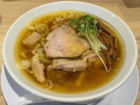 ラーメン 中華そば,醤油ラーメン,らーめんの写真素材