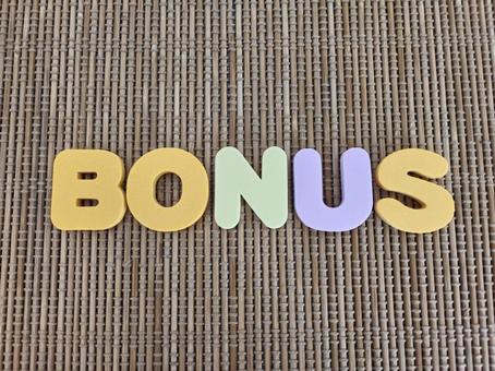 英語表記のBONUS 英語表記のBONUS ボーナス,文字,英語の写真素材