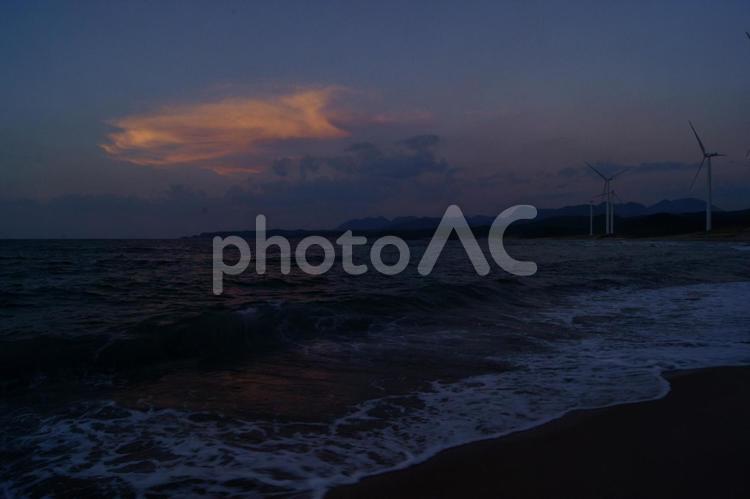 明日を迎える 夕陽,海,空の写真素材