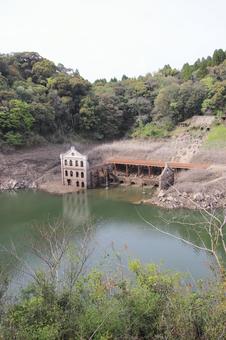 鹿児島県伊佐市の曾木発電所遺構 鹿児島県伊佐市の曾木発電所遺構 鹿児島県,伊佐市,曾木発電所遺構の写真素材