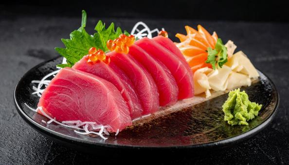 まぐろブツの刺身 まぐろブツの刺身の写真