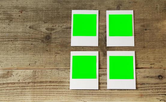 4枚の写真 4枚の写真の写真