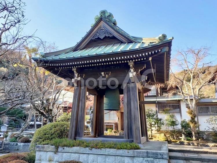 鎌倉　扇谷山「海蔵寺」鐘楼 海蔵寺,鐘楼,扇谷山の写真素材