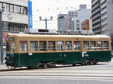 Hiroshima Electric Railway 350 Series, JPG Hiroshima Electric Railway 350 Series, JPG