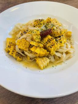 焼きとうもろこしのパスタ 焼きとうもろこしのパスタ 焼きとうもろこし,とうもろこし,パスタの写真素材