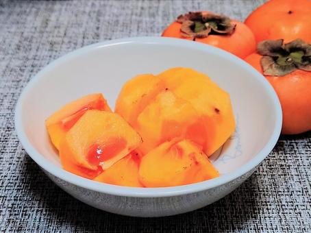 皮を剥いた柿 柿,果物,デザートの写真素材