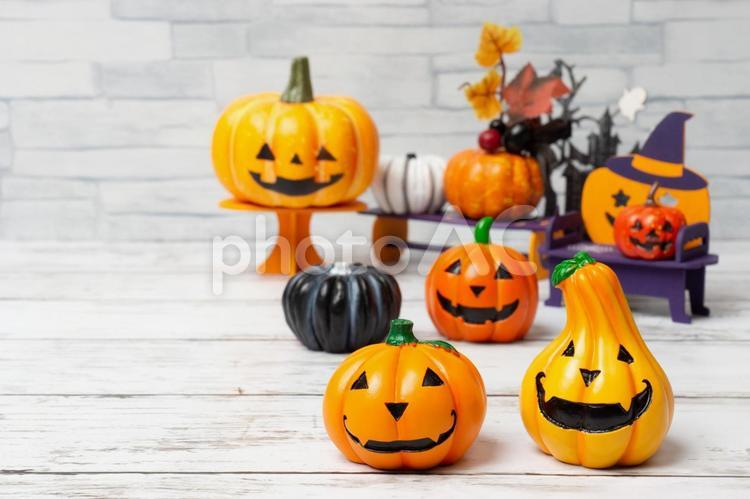 ハロウィンの飾りの背景フレーム ハロウィン,飾り,オブジェの写真素材