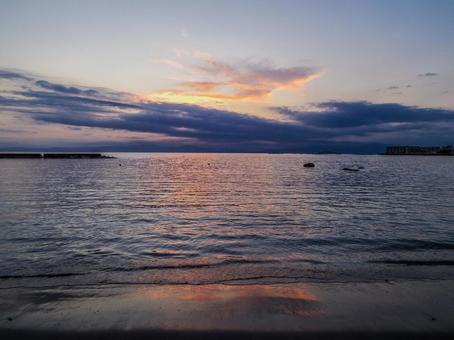 【神奈川県】葉山町・一色海岸 【神奈川県】葉山町・一色海岸 一色海岸,夕日,サンセットの写真素材