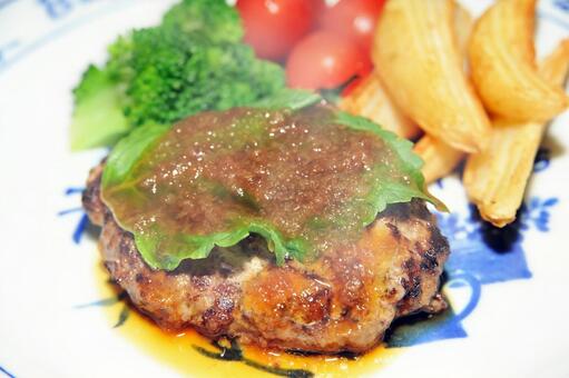 和風おろしハンバーグ おろしハンバーグ,料理,和風の写真素材