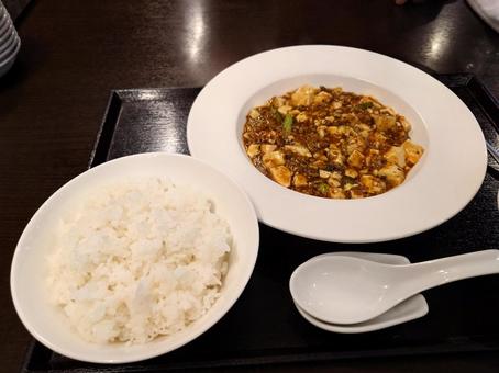 麻婆豆腐ご飯 麻婆豆腐ご飯 中華,ご飯,食事の写真素材