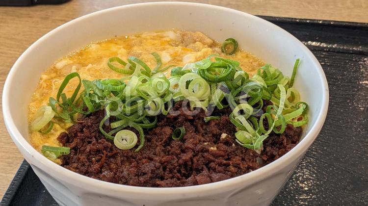 御殿場市の究極の親子丼 丼物,鶏料理,丼飯の写真素材