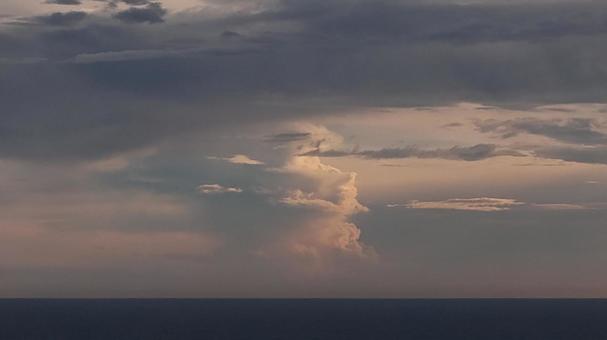 雲008 雲008の写真