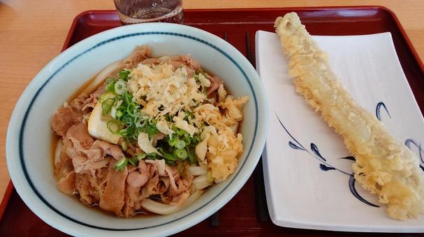 うどん 昼食,ボリュームのある,おいしいの写真素材