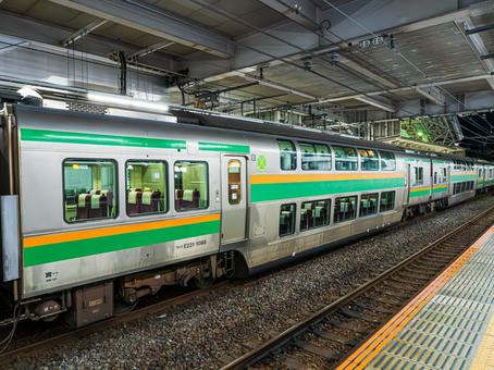 E231系JR東海道本線グリーン車 E231系JR東海道本線グリーン車 e231系,グリーン車,東海道本線の写真素材